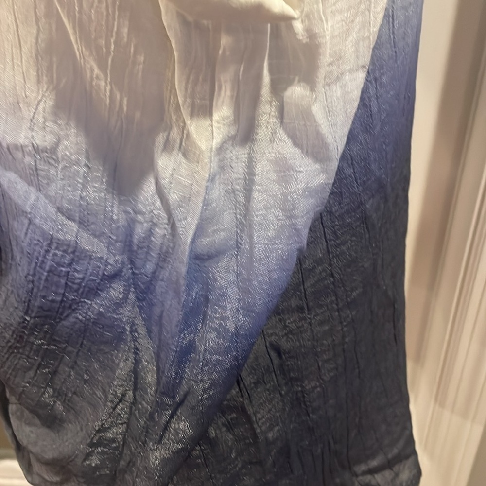 NWOT A Byer Womens White and Blue Ombre Button Down Shirt Top Blouse Size Large - Picture 5 of 9